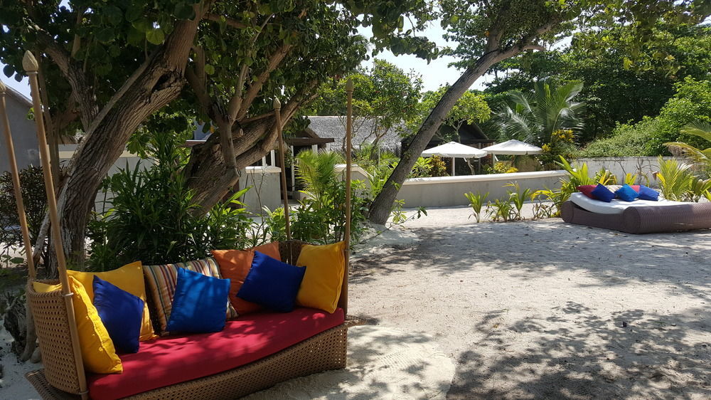 Tropical Village Fehendhoo Экстерьер фото