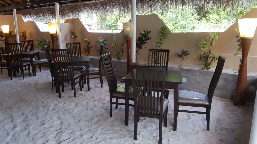 Tropical Village Fehendhoo Экстерьер фото