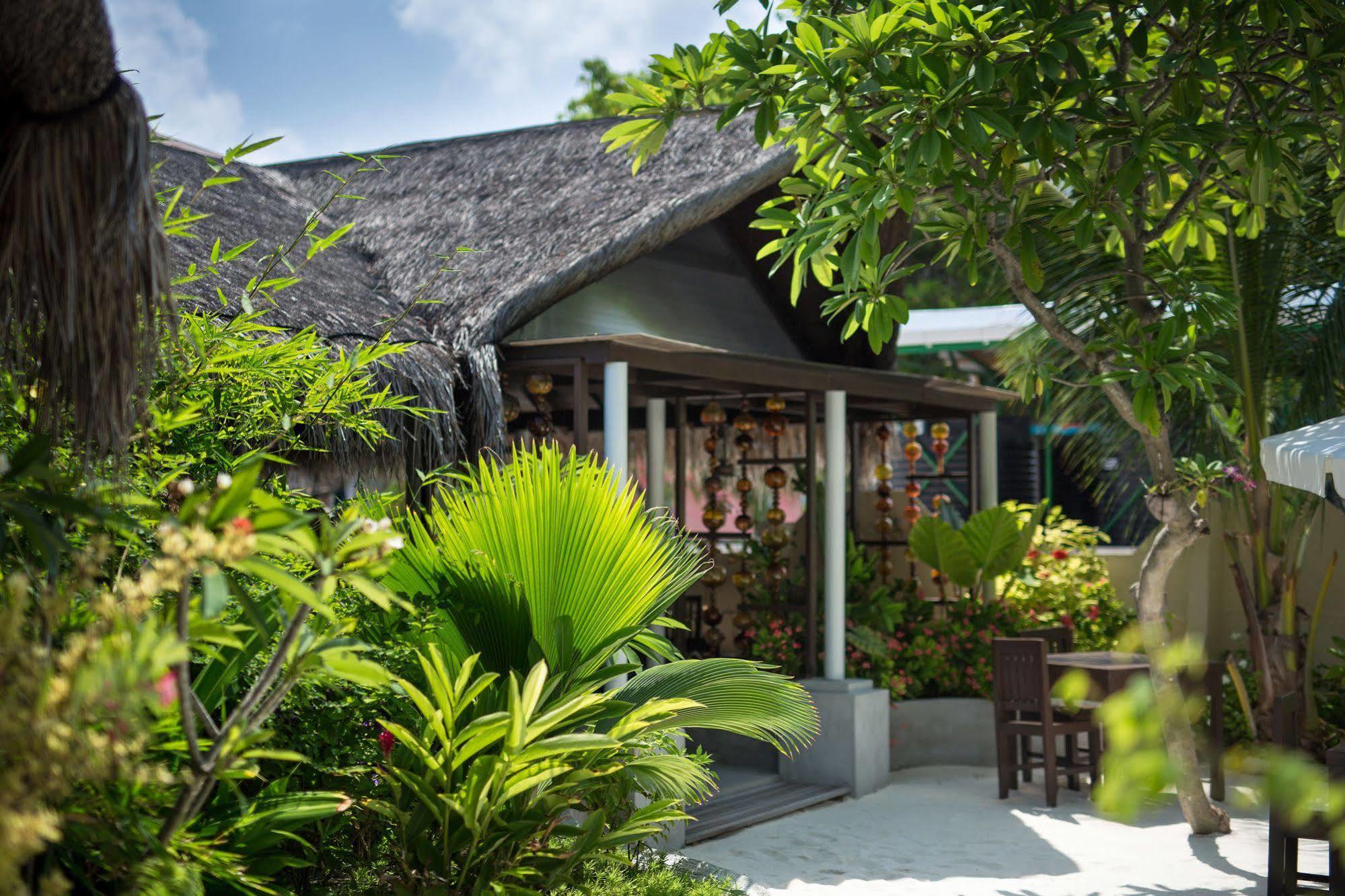 Tropical Village Fehendhoo Экстерьер фото