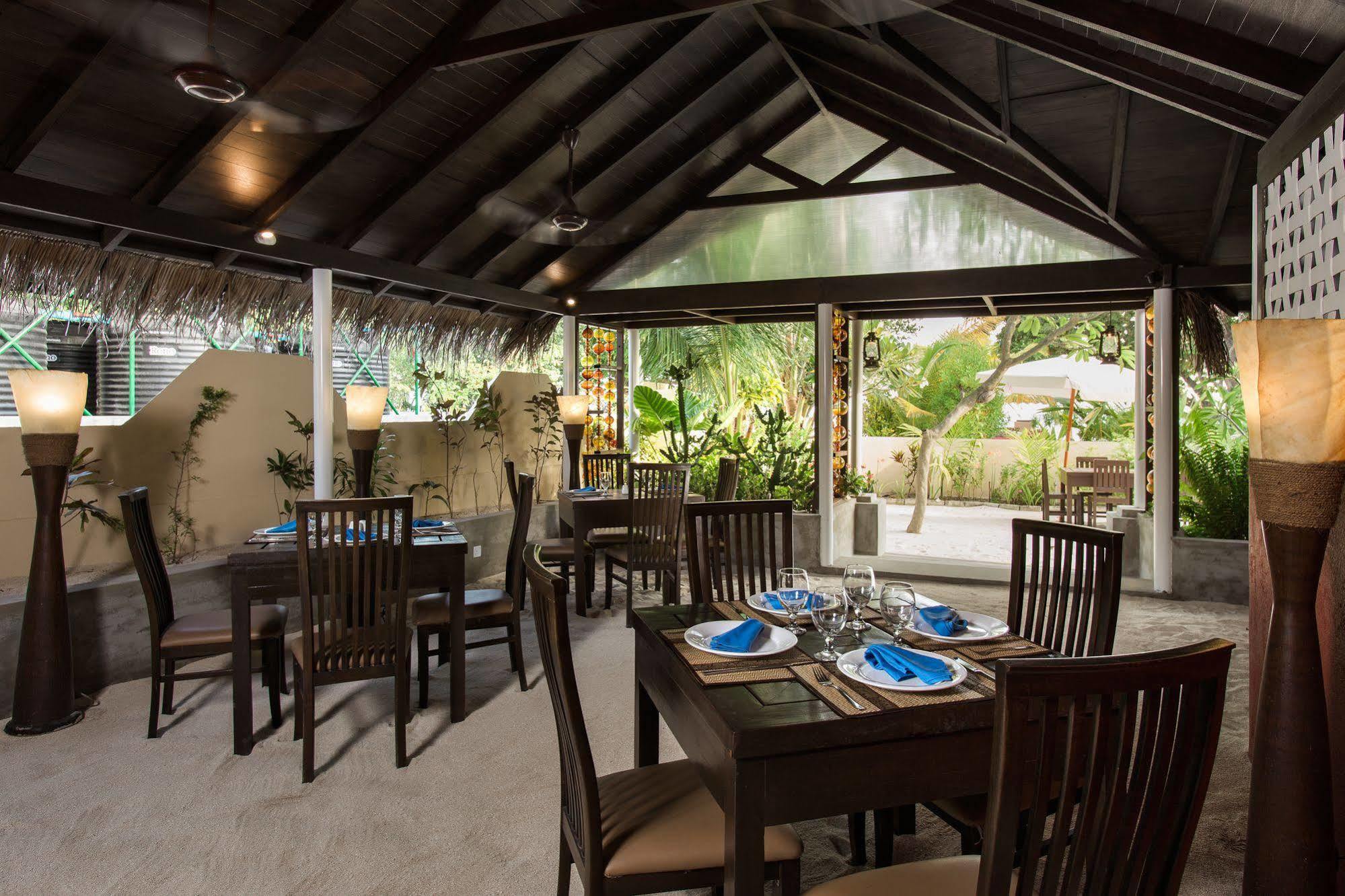 Tropical Village Fehendhoo Экстерьер фото