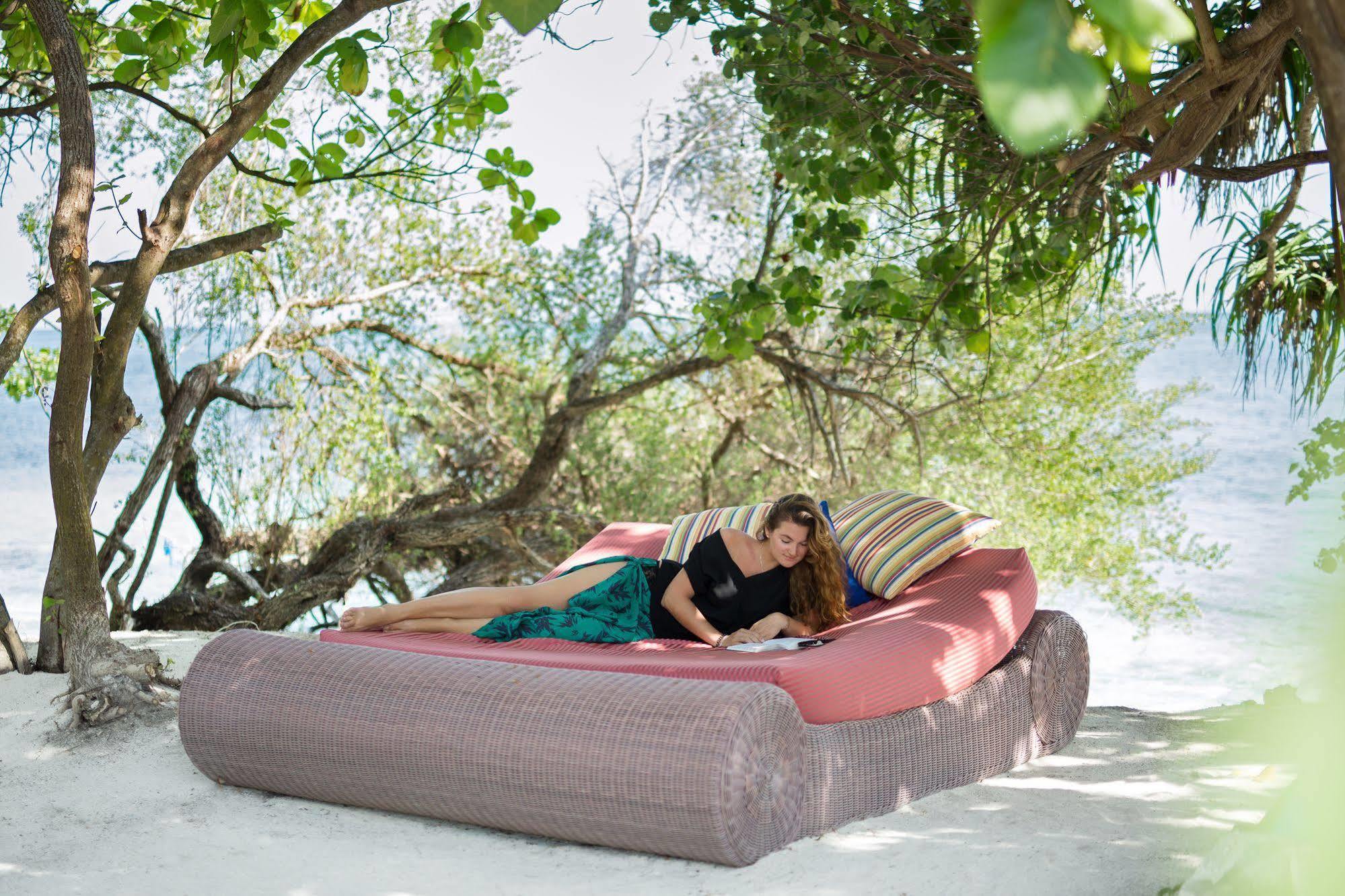 Tropical Village Fehendhoo Экстерьер фото